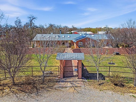 4th image of 7 Wildwood Ln