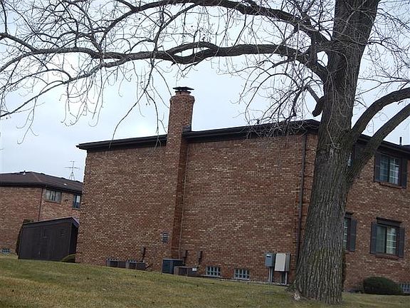 2nd image of 20807 Eastlawn St