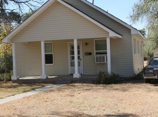 913 S Jackson St, Hugoton, KS 67951