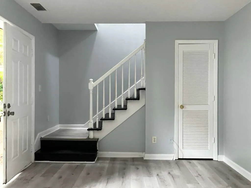 1 bed, 700 sqft, $1,225 — Photo 2