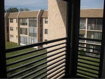 4th image of 10130 Sunrise Lakes Blvd APT 304