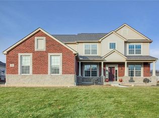 295 Heatherbrae Ct, Oakland, MI 48363