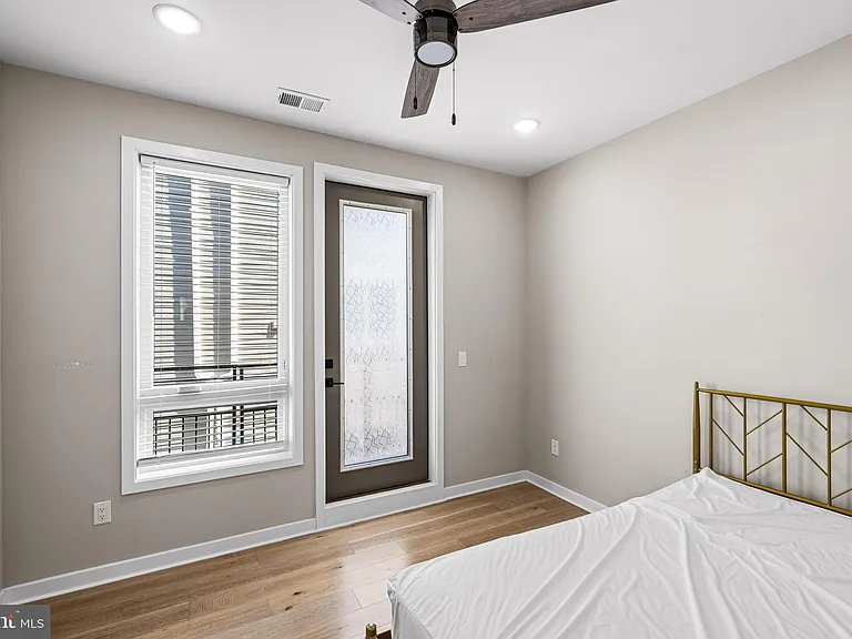 2409 N Hancock St #4 — Photo 23