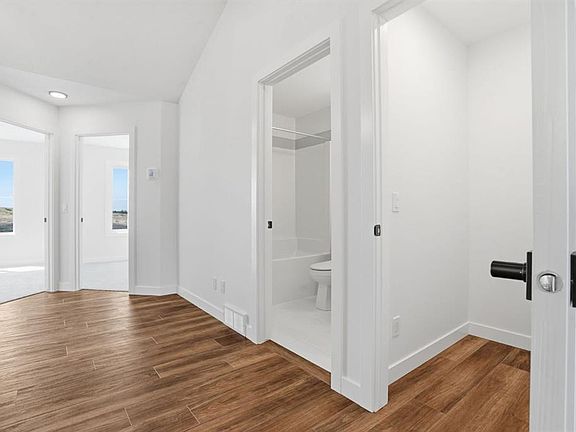 3rd image of 499 S Lawthorn Way SE