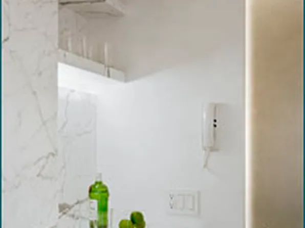 302 West 12th Street image 1 of 5