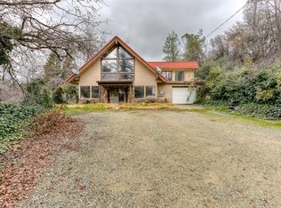 15986 Delano Dr, Redding, CA 96001