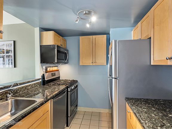 3rd image of 1831 Madison Ave APT 8O