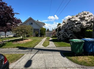 4412 28th Pl W, Seattle, WA 98199