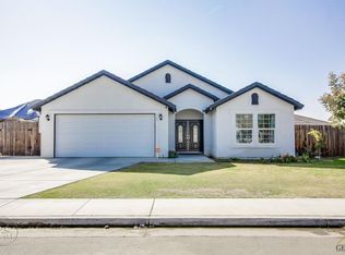 109 Winters Dr, Shafter, CA 93263