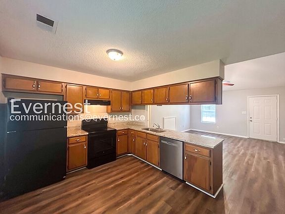 2nd image of 5859 Shannon Dr