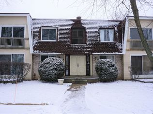 2920 Roberts Dr APT 5, Woodridge, IL 60517