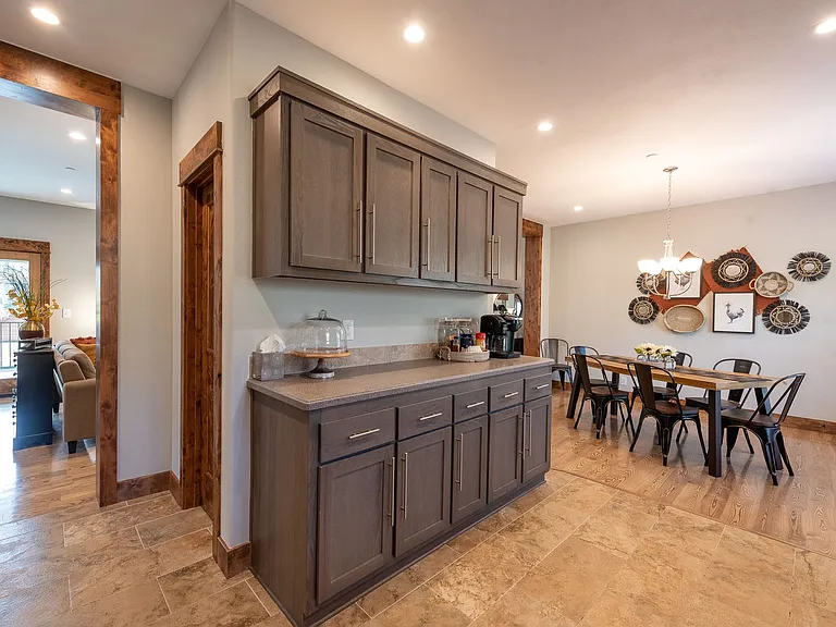 313 Vasquez Rd — Photo 20