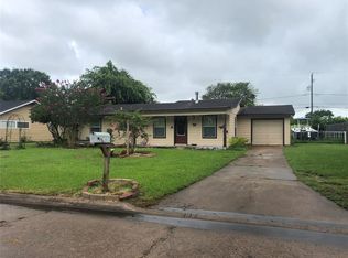 2015 N Avenue G, Freeport, TX 77541