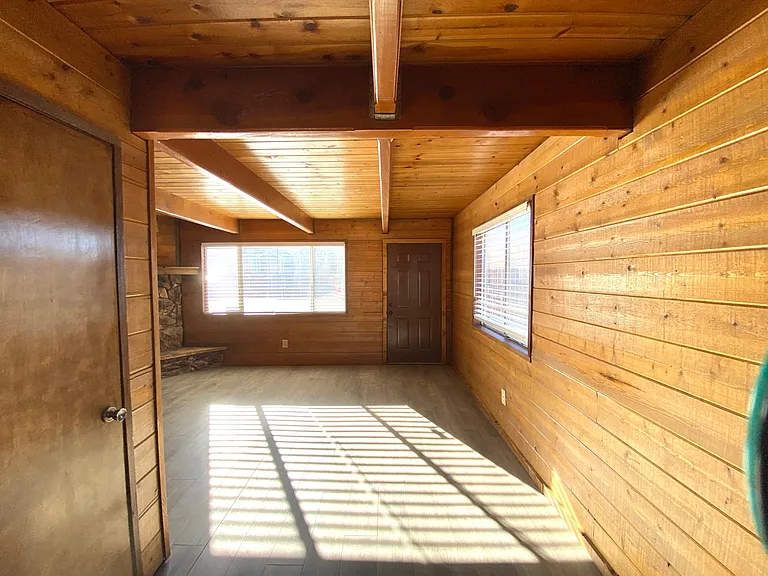 878 Pinon Ln — Photo 10