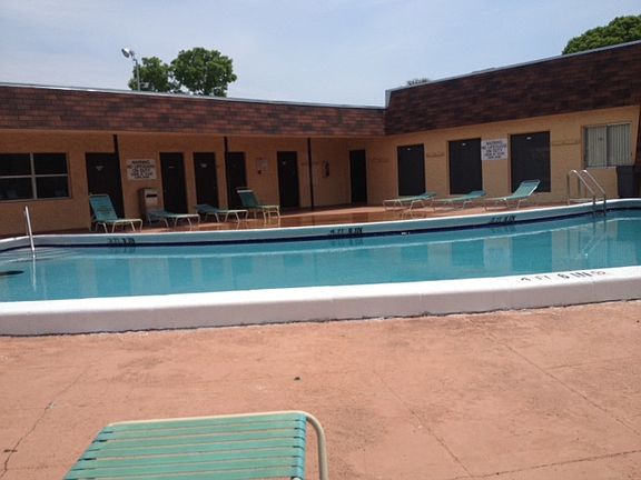 2nd image of 5830 Blueberry Ct