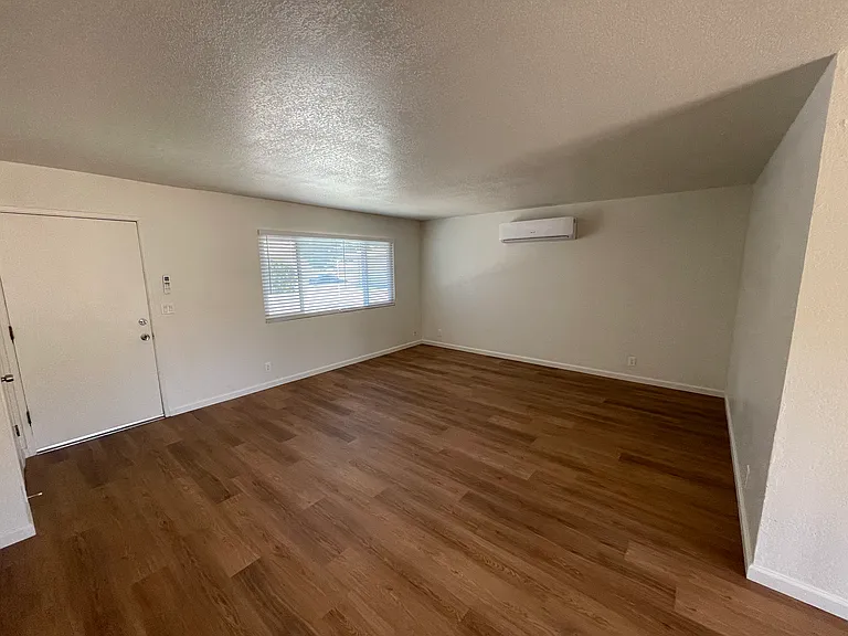 2840 Fulop St #B — Photo 9