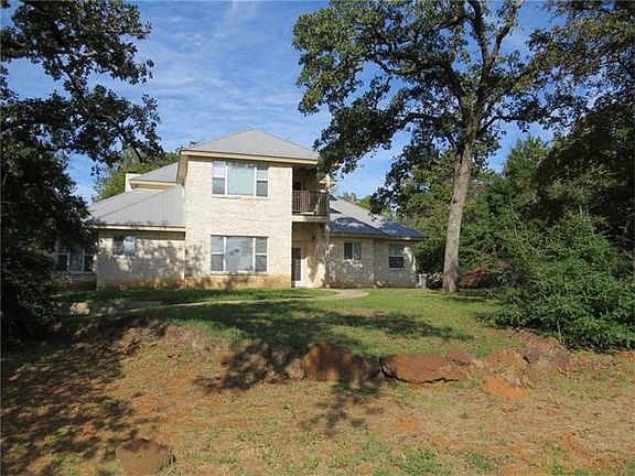 2nd image of 1061 County Road 411