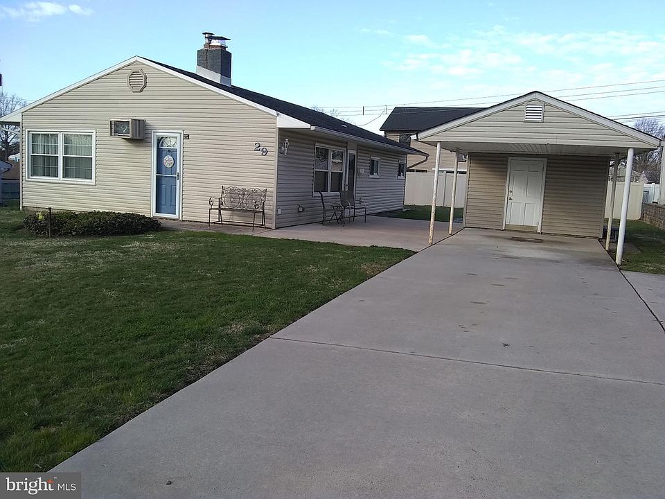 2nd image of 29 Gridiron Rd