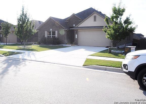 2nd image of 3148 Birch Bnd