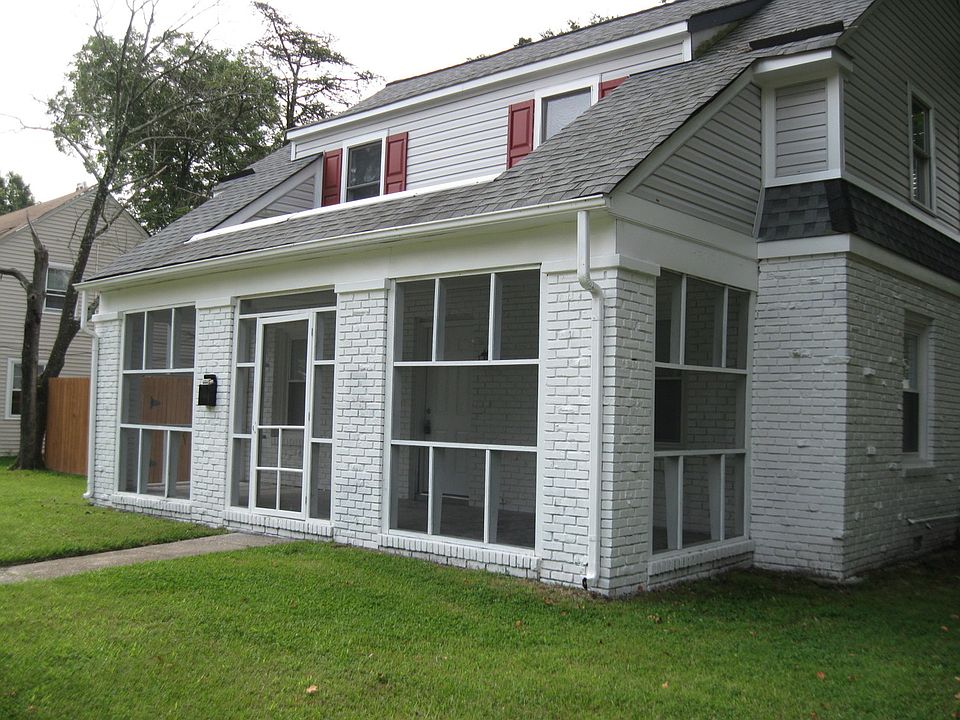 1st image of 18 Alden Ave