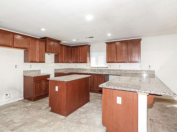 4th image of 1517 La Purisma St