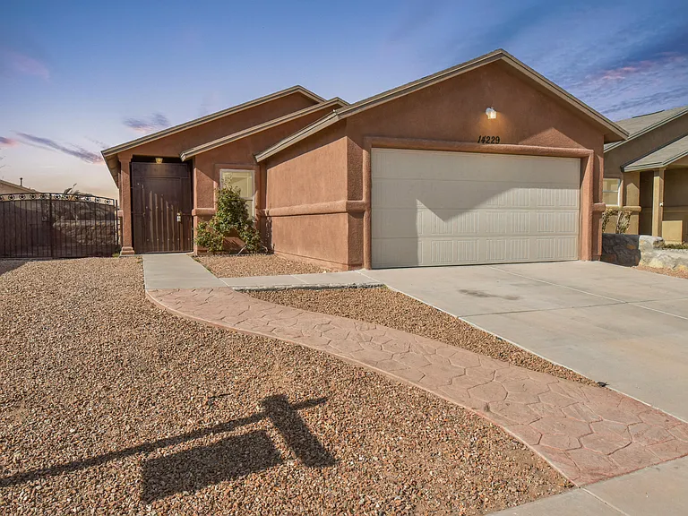 14229 Poets Rock Ln — Photo 1