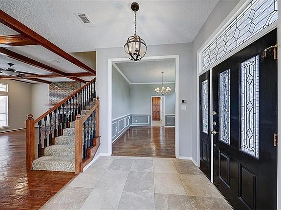 4th image of 2609 Beaver Bend Dr