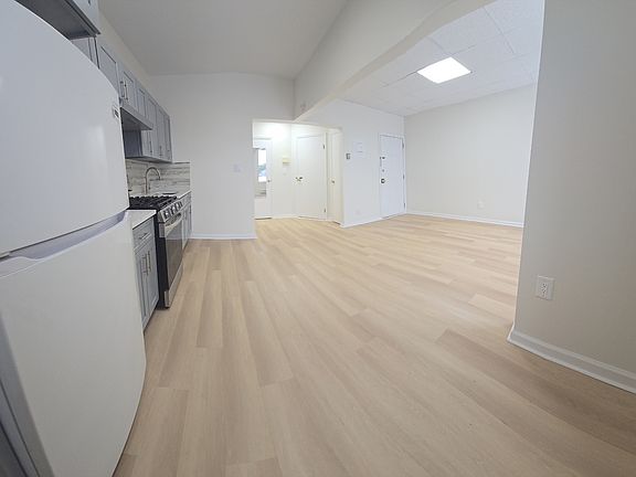 3rd image of 3333 Francis Lewis Blvd #2A