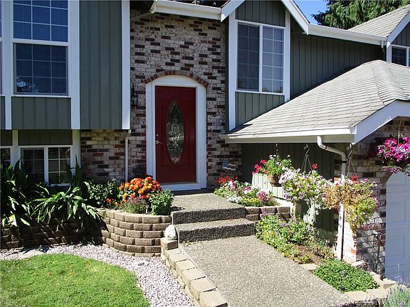 2nd image of 3667 SE Greenbriar Pl