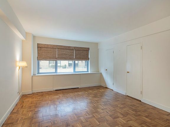 5th image of 110 E 57th St APT 14H