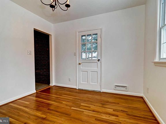 4th image of 620 S Veitch St
