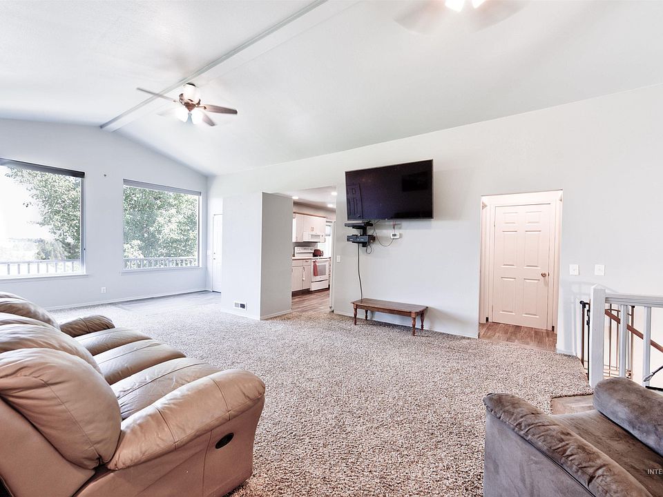 811 Rachel St, Troy, ID 83871 Zillow