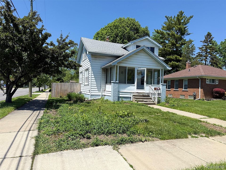 1st image of 834 W Houstonia Ave