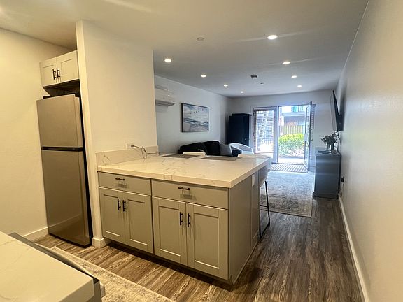 4th image of 17200 Newhope St APT 106
