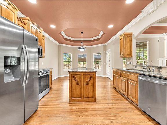 5th image of 5785 Garnet Dr