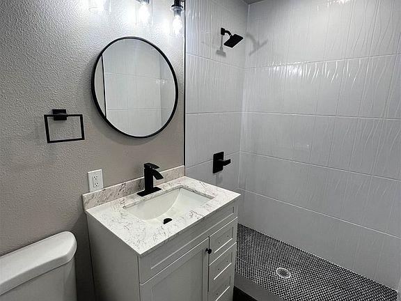 4th image of 8861 Kate St
