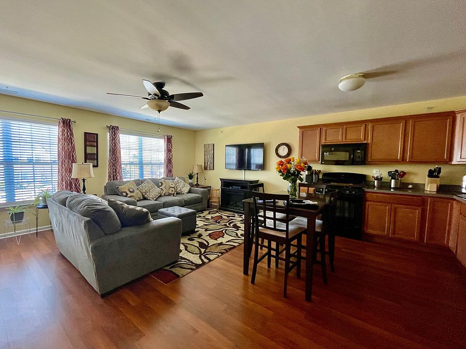 Kitchen & living room