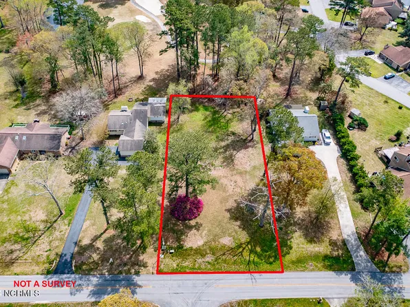 907 Plantation Drive, New Bern, NC 28562