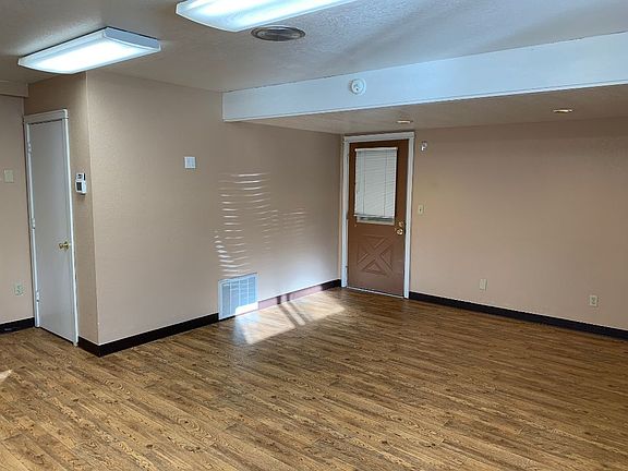 5th image of 850 Siskiyou Blvd Unit 1