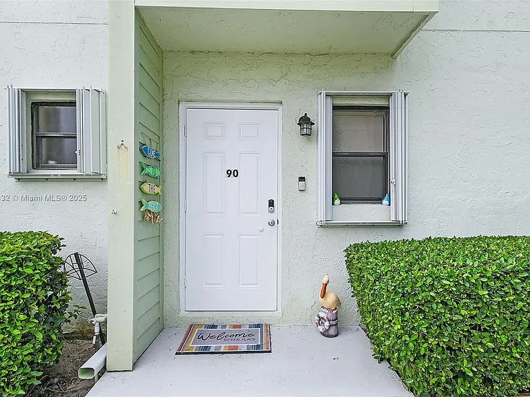 9421 S Ocean Dr #90 — Photo 2