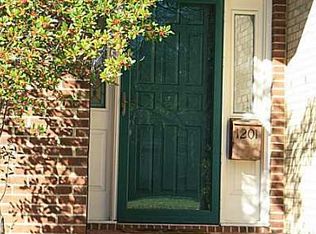 1201 Botetourt Gdns, Norfolk, VA 23517