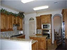 4th image of 8416 Park Brook Ct