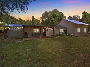 703 Don Roberto Rd, Taos, NM 87571