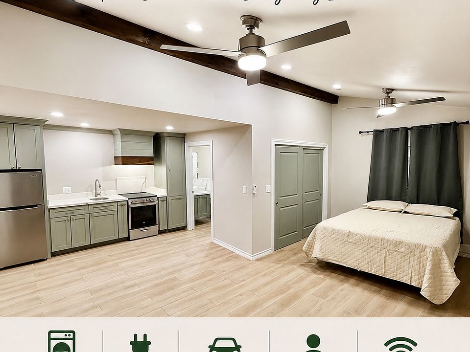 1st image of 2314 La Feria Rd #C