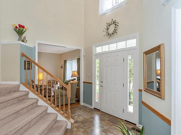5th image of 3220 Stonehurst Ct