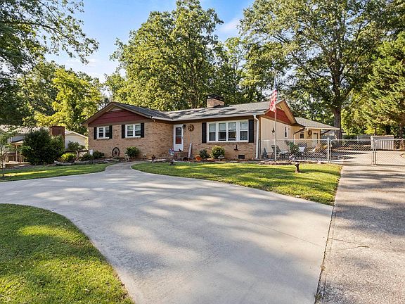 2nd image of 111 Forestdale Dr