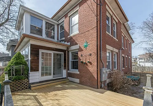 151 Allyn St #1 Photo 1