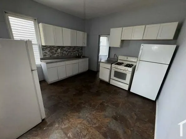 96 Brown Pl, Jersey City, NJ 07305
