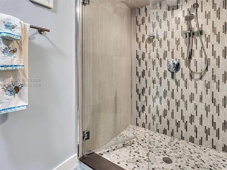 6423 Collins Ave #409 — Photo 20