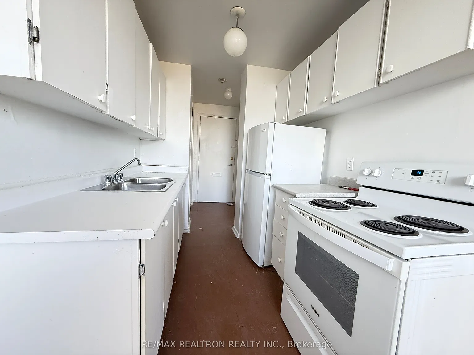 2 bed, $1,995 — Photo 3